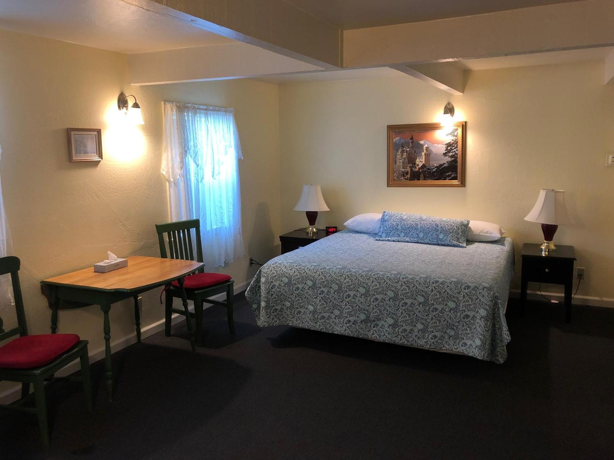 Standard King Room
