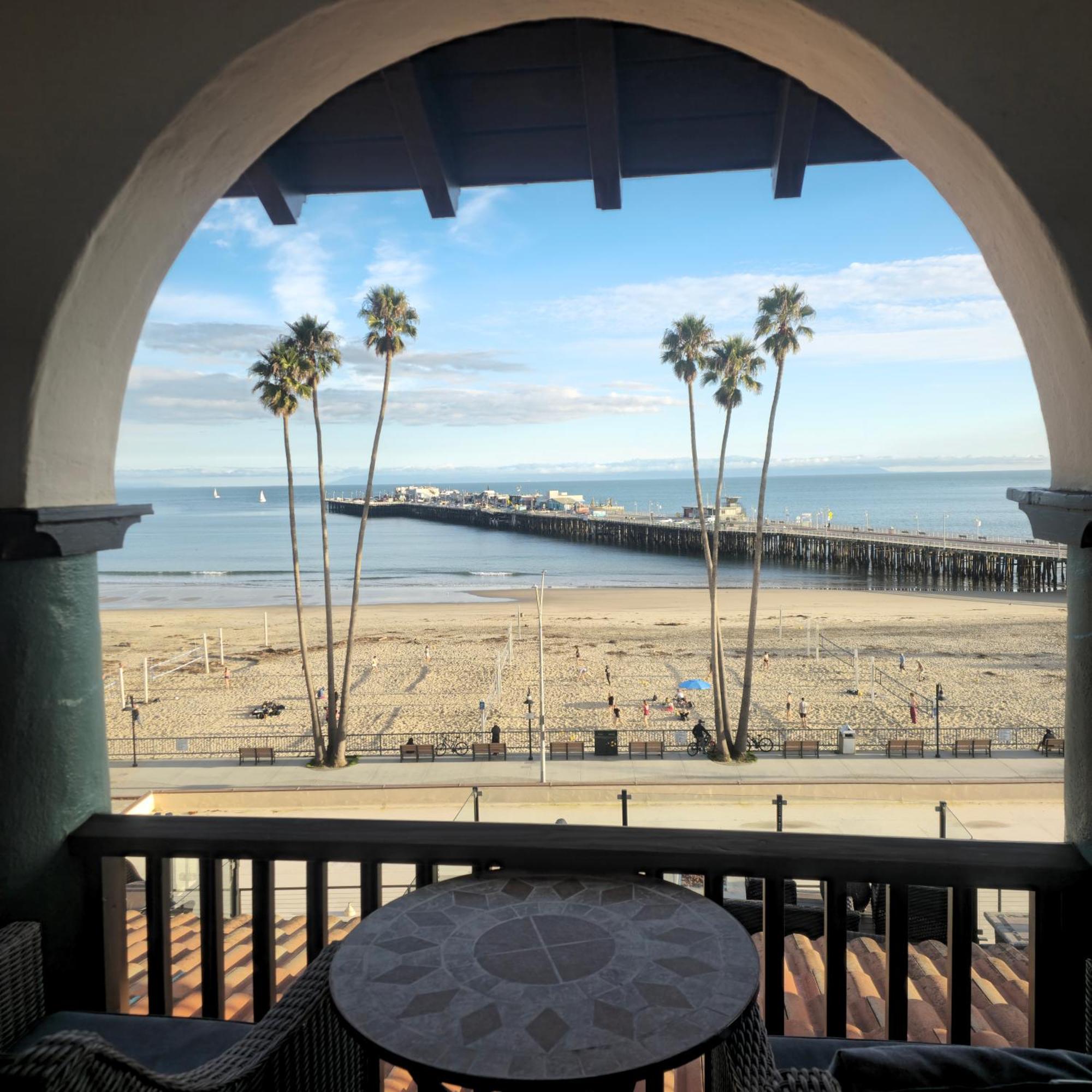 Ocean View, King bed, Shared Balcony