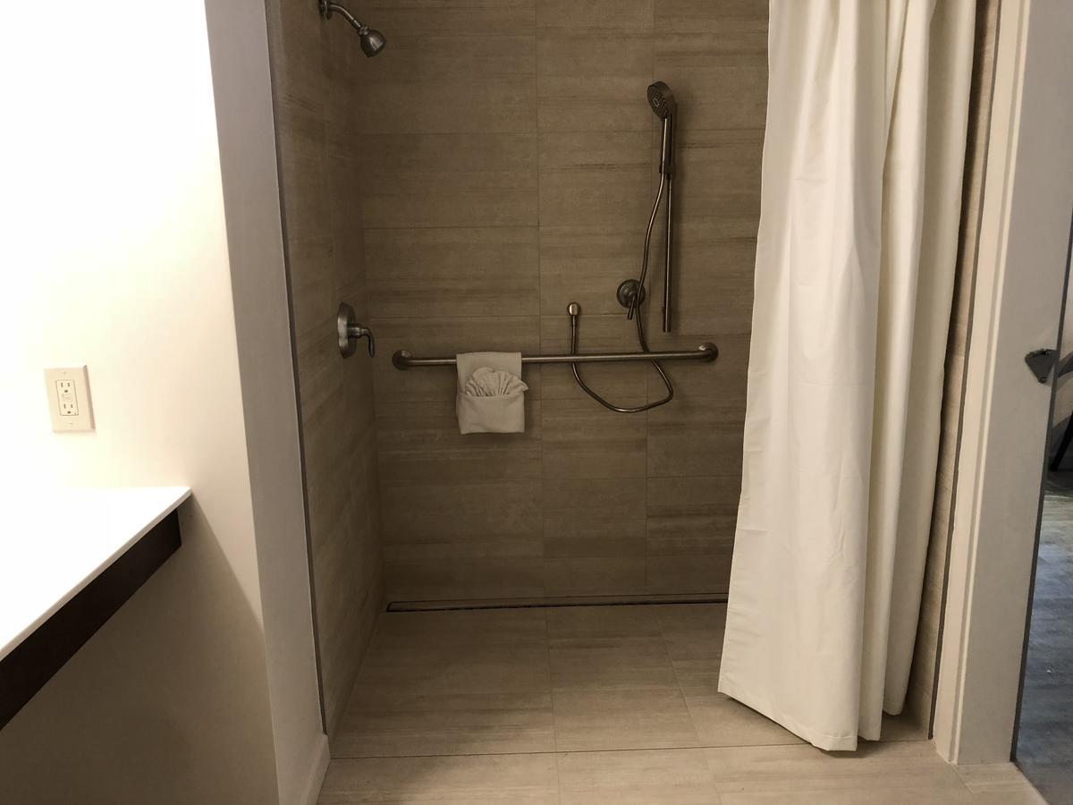 Deluxe King Room,1227257393:JPEG