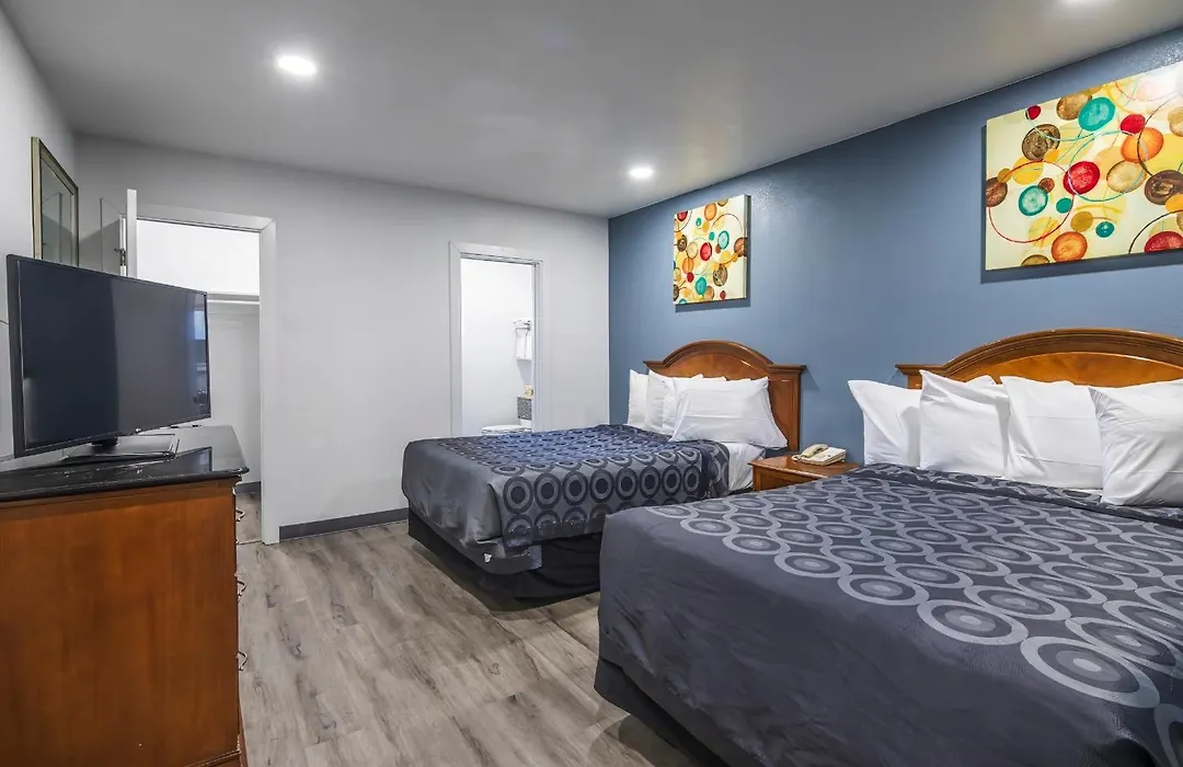 Hitching Post Studios Inn-1