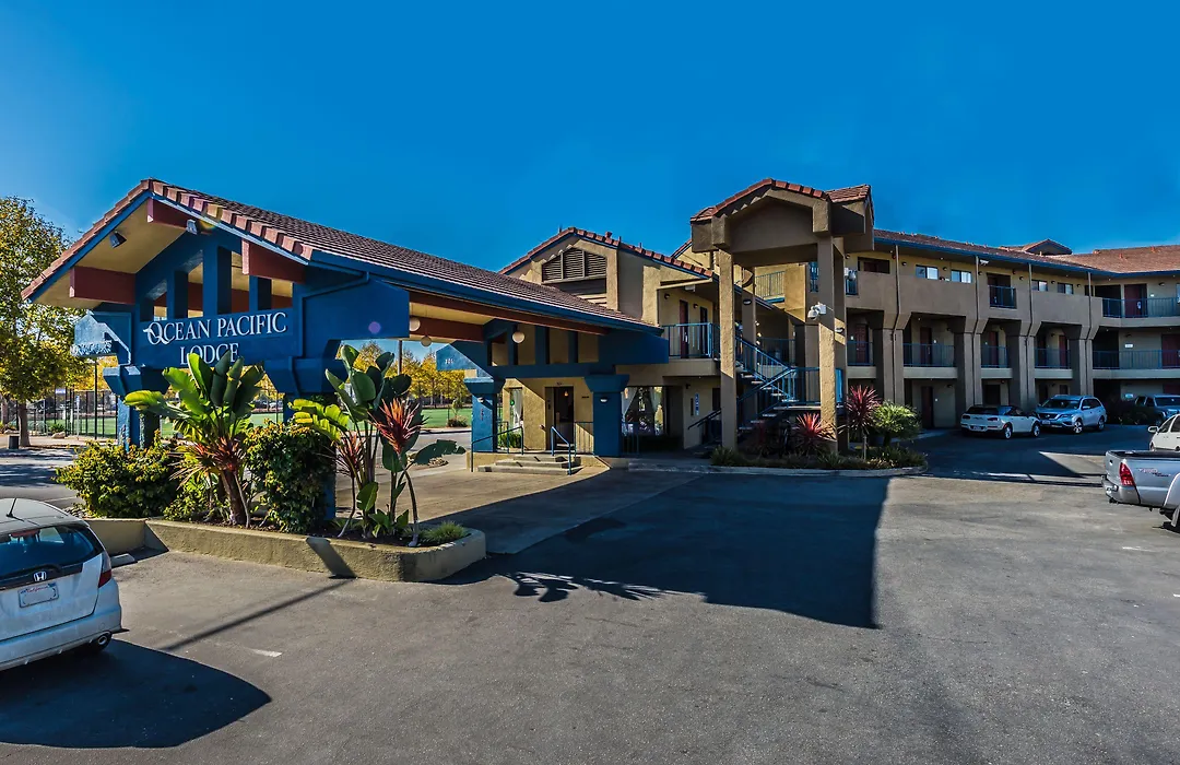Ocean Pacific Lodge-1