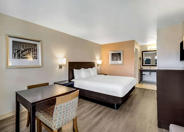Comfort Inn Beach Boardwalk Santa Cruz