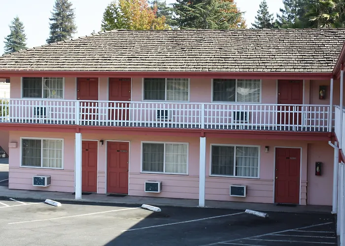 National 9 Motel Santa Cruz